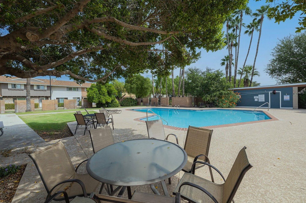 Photo of Outdoor in Park Scottsdale Townhouse
