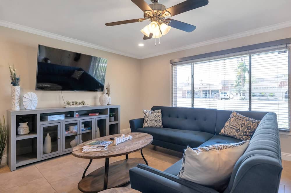 Photo of Bedroom in Park Scottsdale Townhouse