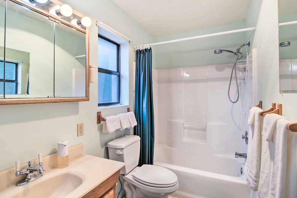 Photo of Bathroom in Pinetop-Lakeside