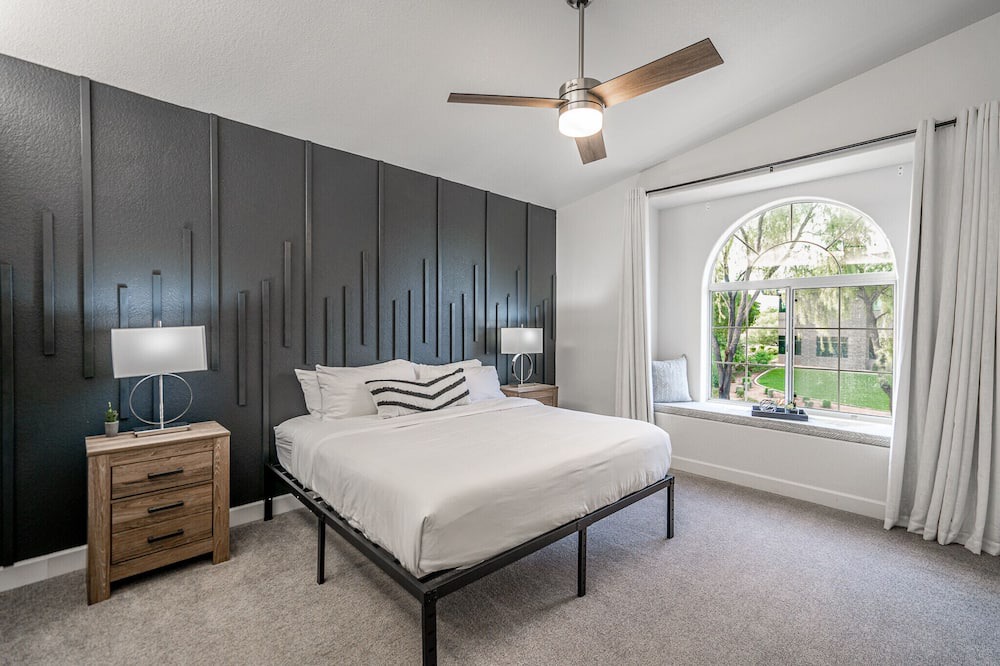 Photo of Bedroom in Desert Paradise Estates