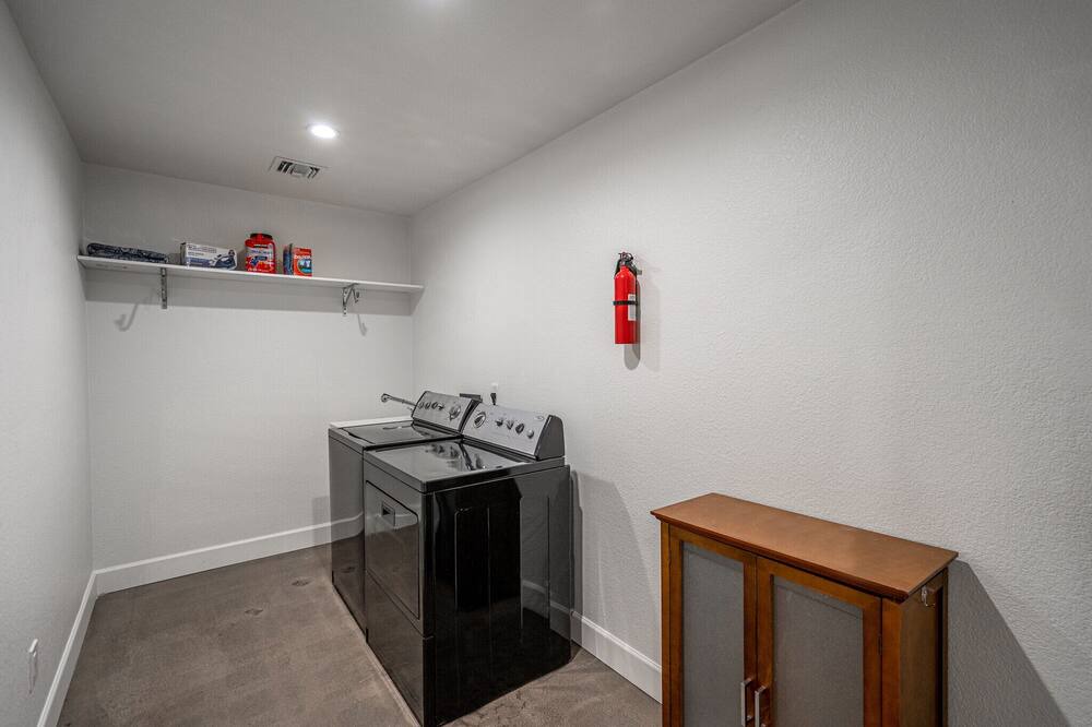 Photo of Bedroom in Desert Paradise Estates