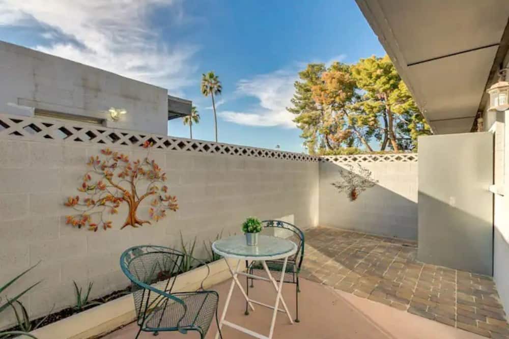 Photo of Patio Balcony in Arcadia Lite