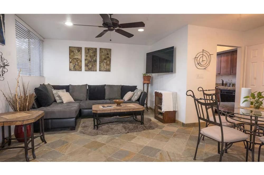 Photo of Livingroom in Arcadia Lite
