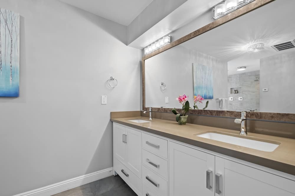 Photo of Bathroom in Shea North Estates