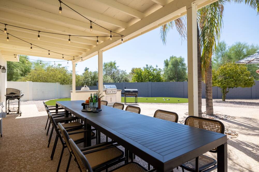Photo of Outdoor in Paradise Valley Village