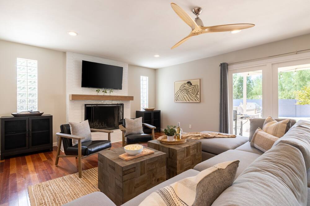 Photo of Bedroom in Paradise Valley Village