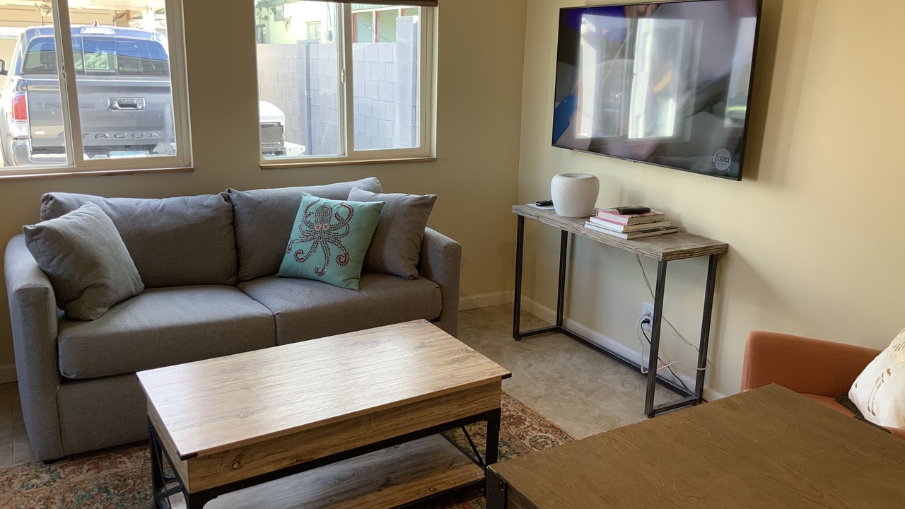 Photo of Livingroom in Melrose District