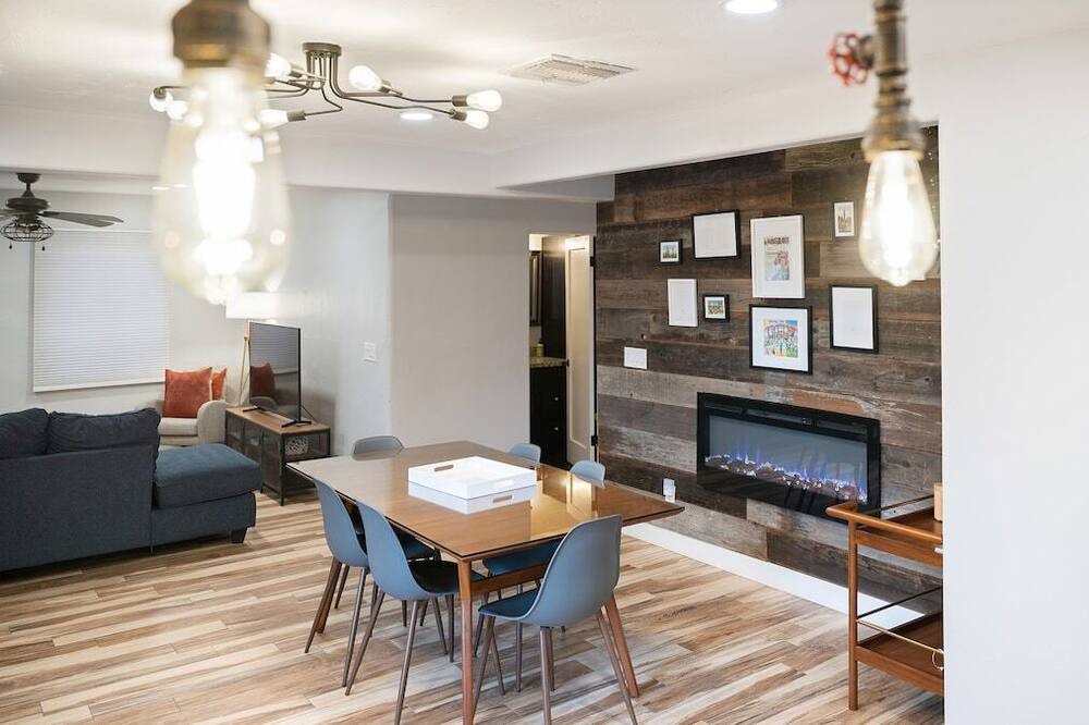 Photo of Livingroom in Coronado