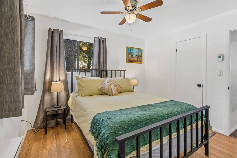 Photo of Bedroom in Mountainaire