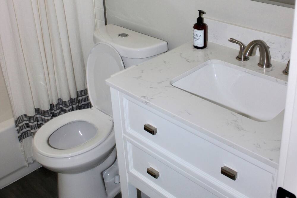 Photo of Bathroom in Papago Parkway