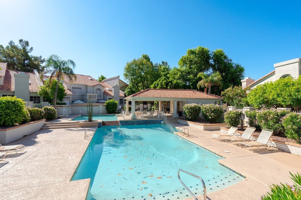Photo of Outdoor in Paradise Valley Village