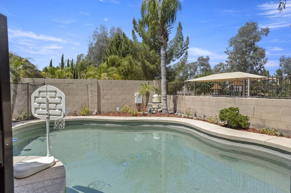 Photo of Outdoor in Surprise Farms