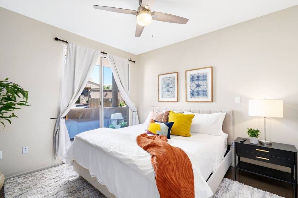 Photo of Bedroom in Desert Paradise Estates