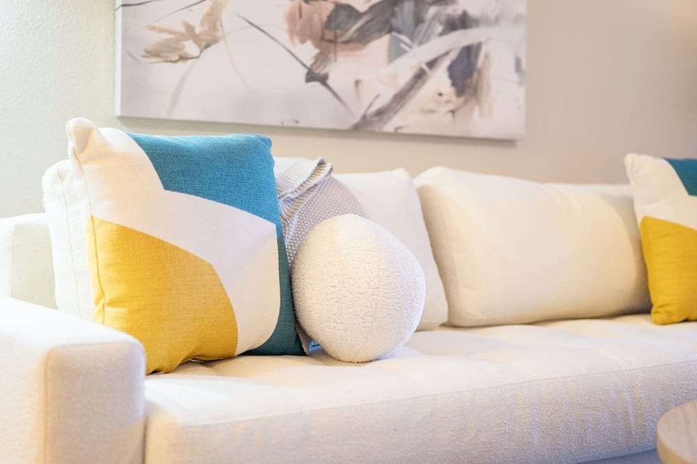 Photo of Livingroom in Desert Paradise Estates