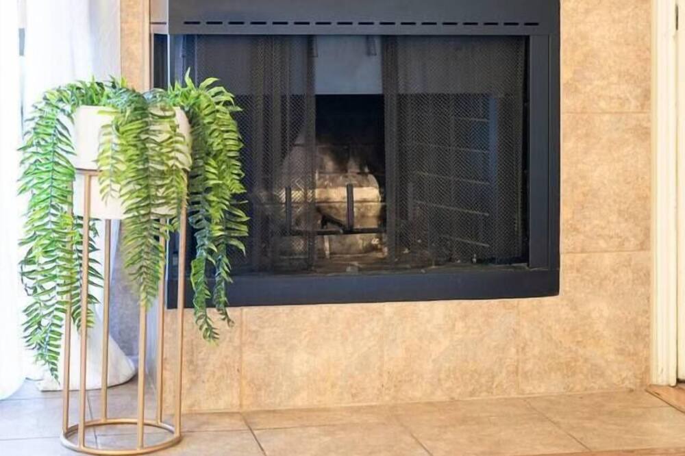 Photo of Livingroom in Desert Paradise Estates
