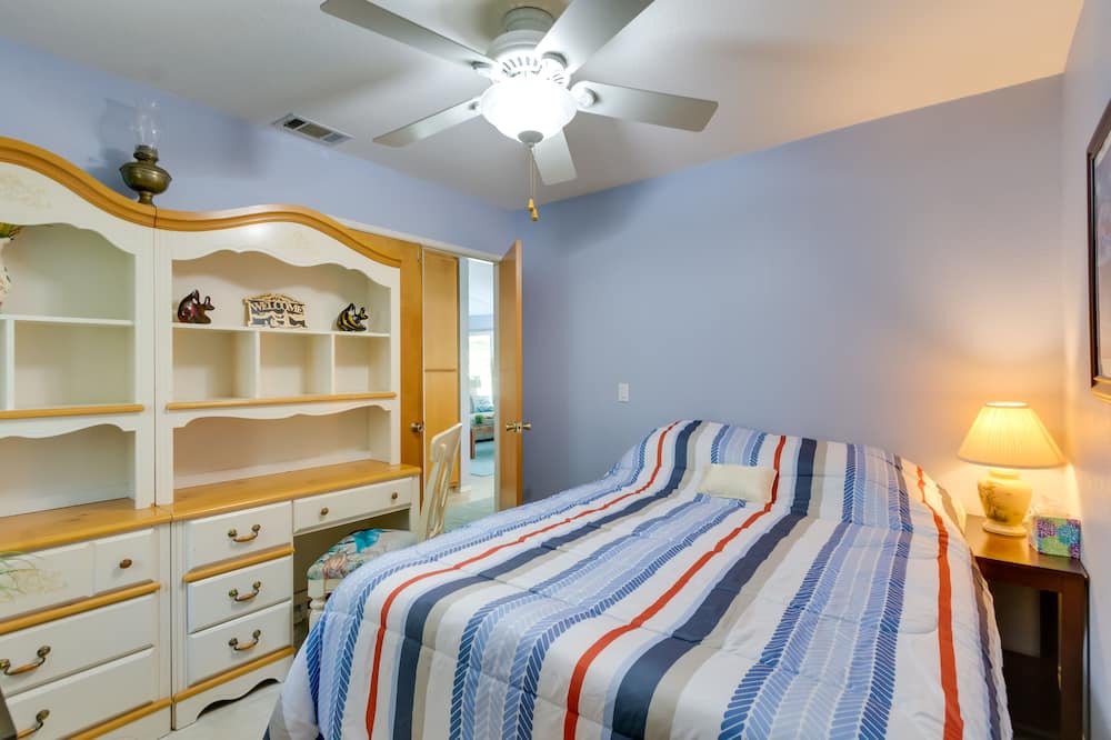 Photo of Bedroom in Silver Lakes Country Club