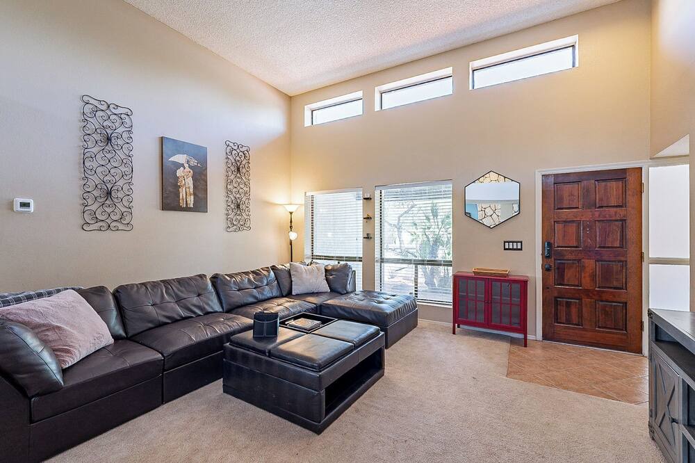 Photo of Livingroom in Catalina Madre