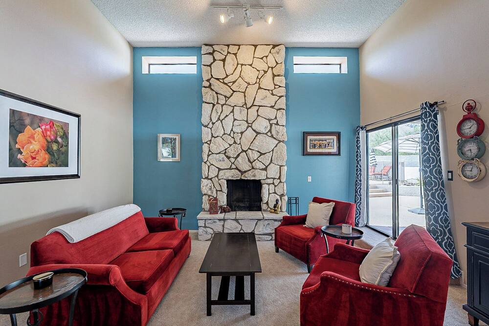 Photo of Livingroom in Catalina Madre