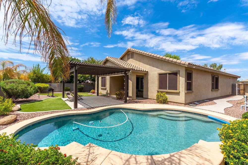 Photo of Outdoor in Rovey Farm Estates