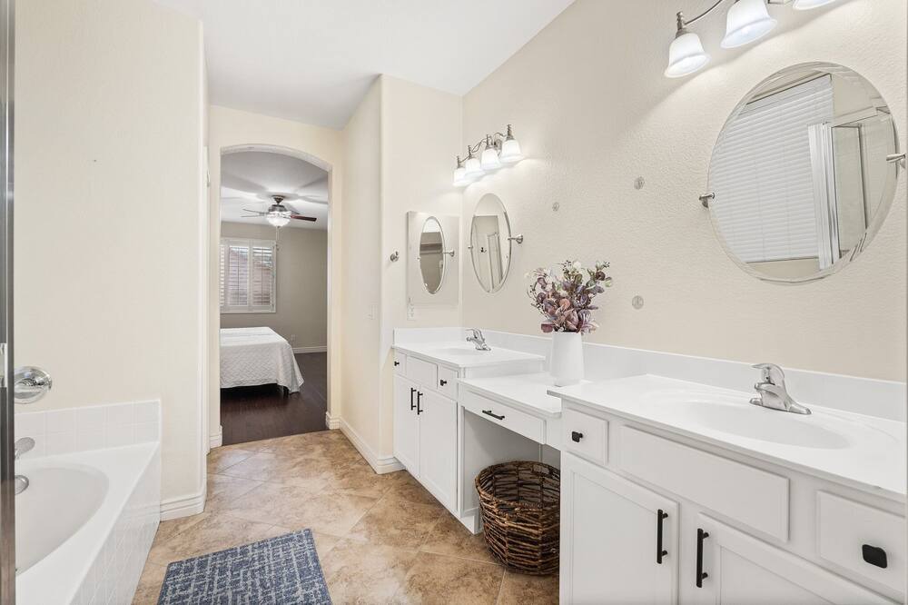 Photo of Bathroom in Rovey Farm Estates