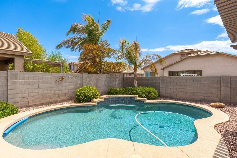 Photo of Outdoor in Rovey Farm Estates