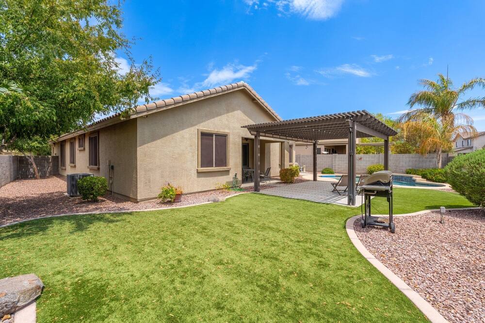 Photo of Outdoor in Rovey Farm Estates