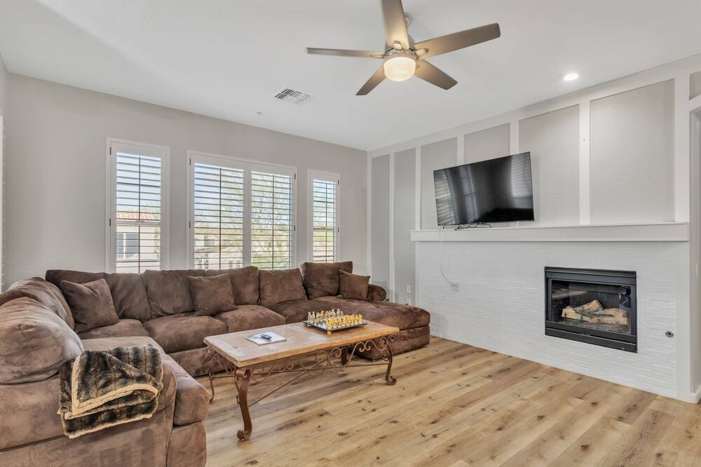 Photo of Livingroom in Talon Retreat