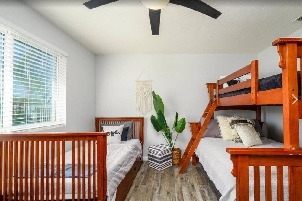 Photo of Bedroom in Lake Havasu City