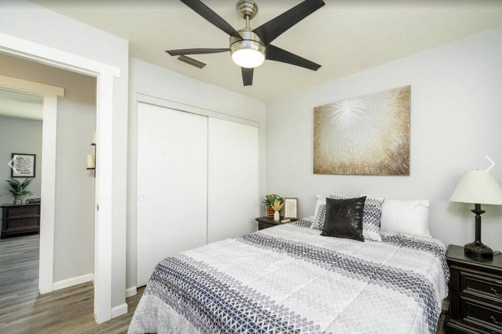 Photo of Bedroom in Lake Havasu City