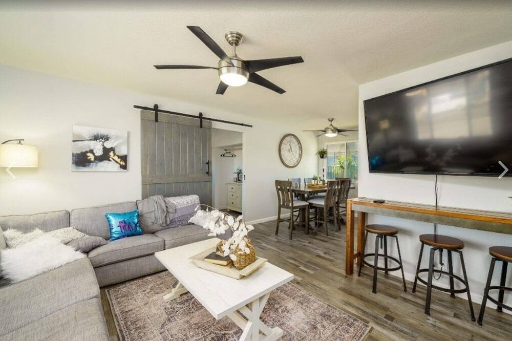 Photo of Livingroom in Lake Havasu City