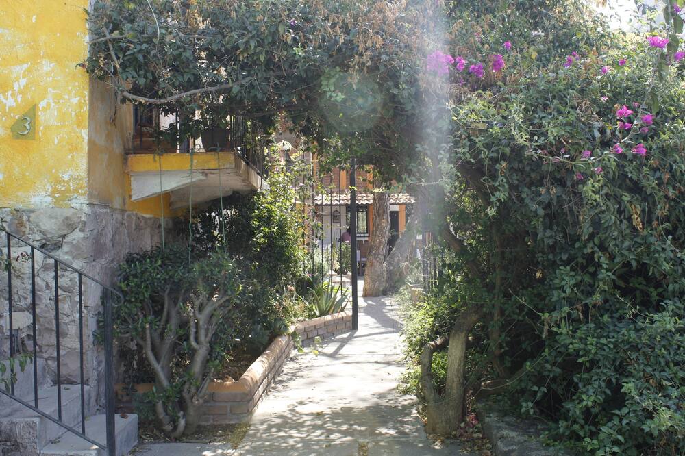 Photo of Outdoor in De La Presa