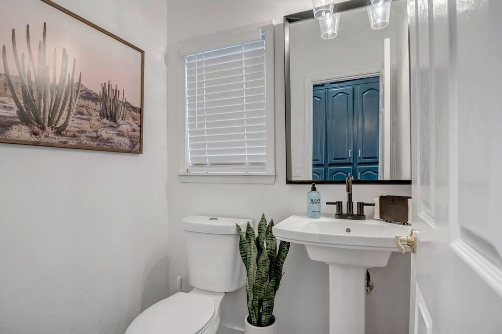 Photo of Bathroom in La Paz At Desert Springs