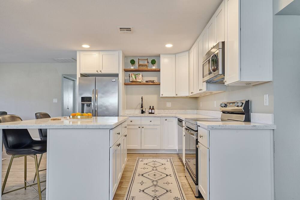 Photo of Kitchen in Papago Parkway