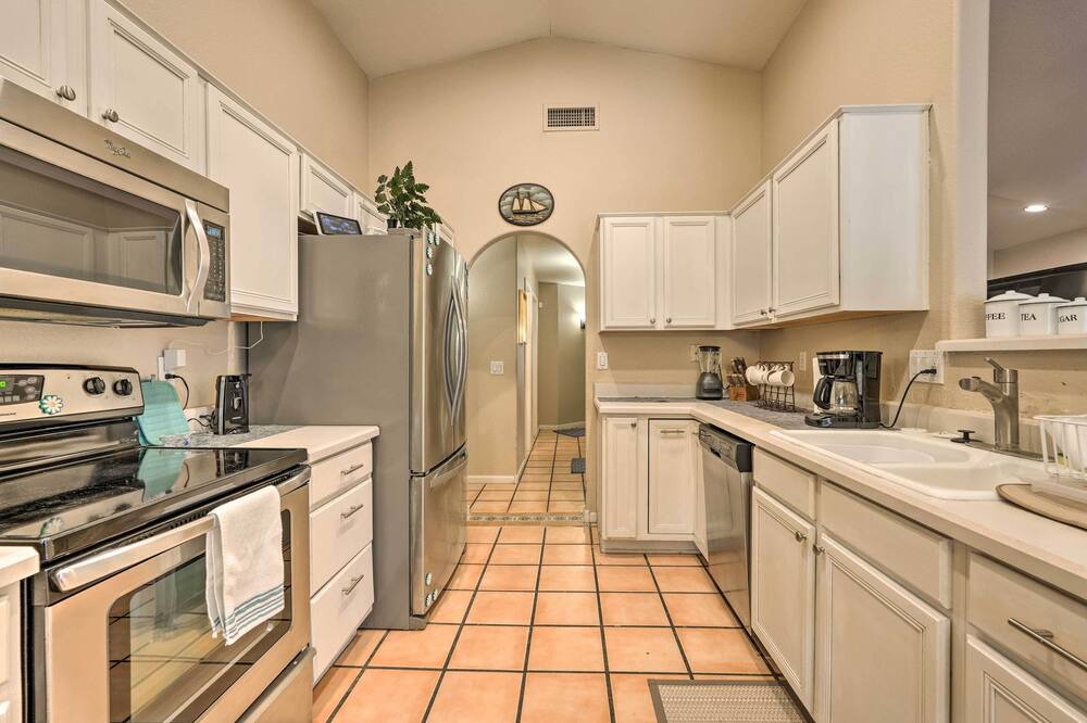 Photo of Kitchen in Arrowhead Lakes