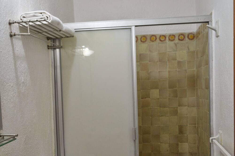 Photo of Bathroom in Romantic Zone