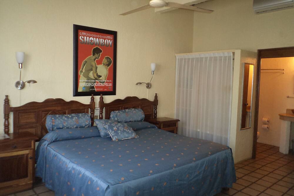 Photo of Bedroom in Romantic Zone