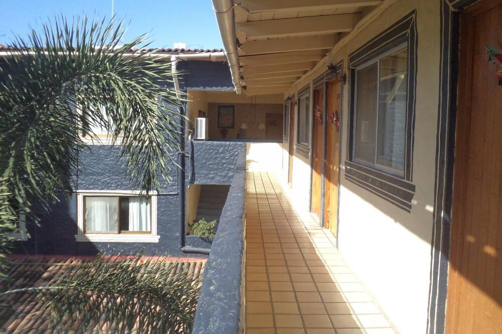 Photo of Patio Balcony in Romantic Zone