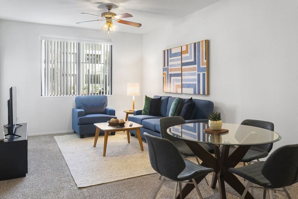 Photo of Livingroom in Glendale Sports and Entertainment District