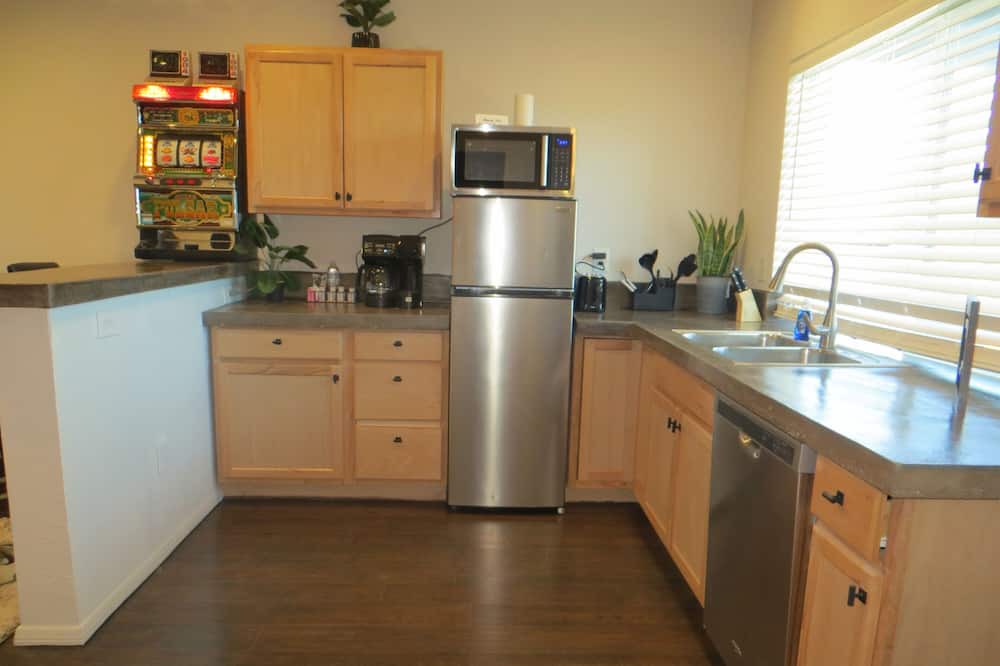 Photo of Kitchen in Camp Verde