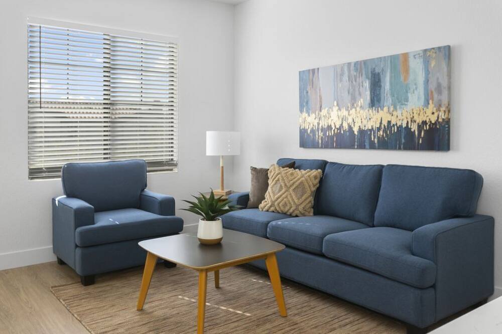Photo of Livingroom in Glendale Sports and Entertainment District