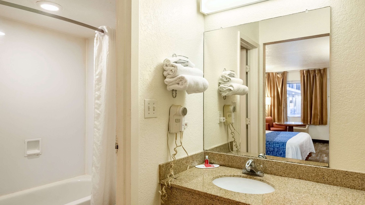 Photo of Bedroom in Westown Commercial Center