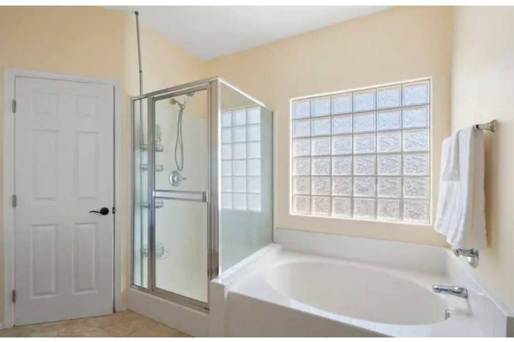 Photo of Bathroom in Rovey Farm Estates