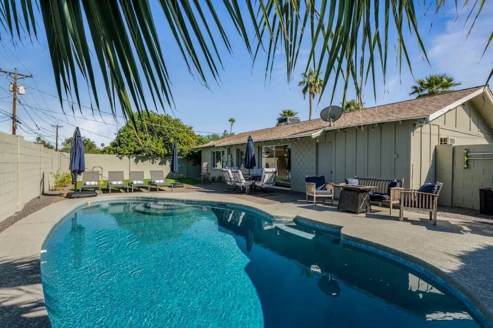Photo of Outdoor in Scottsdale Estates Nine