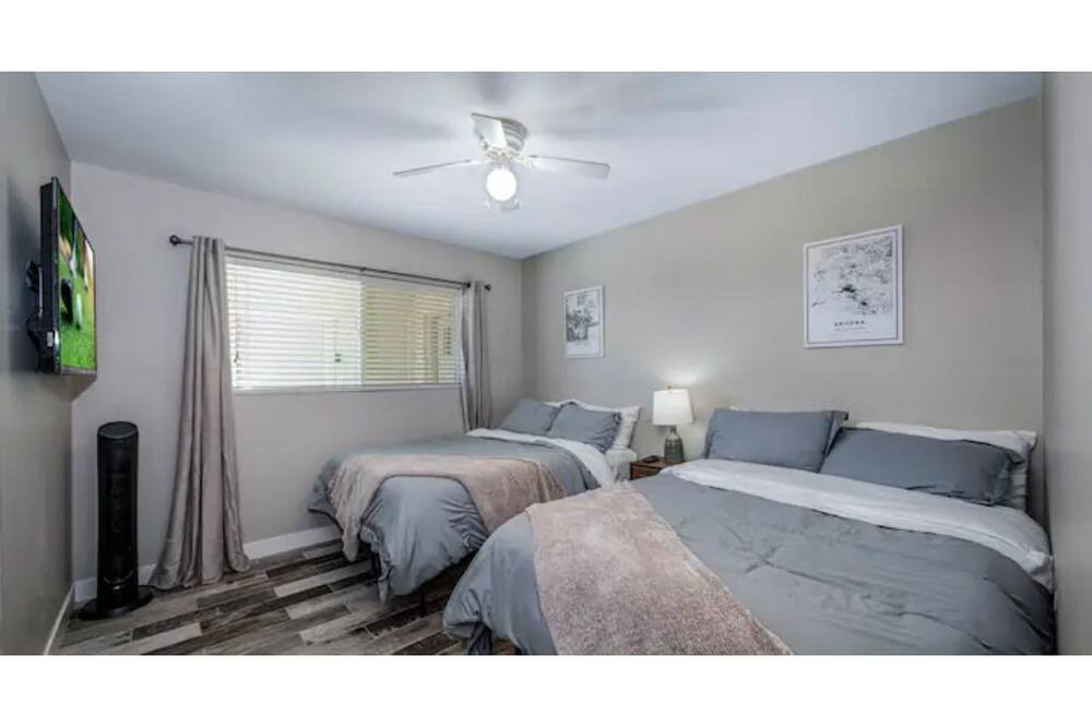 Photo of Bedroom in Scottsdale Estates Nine