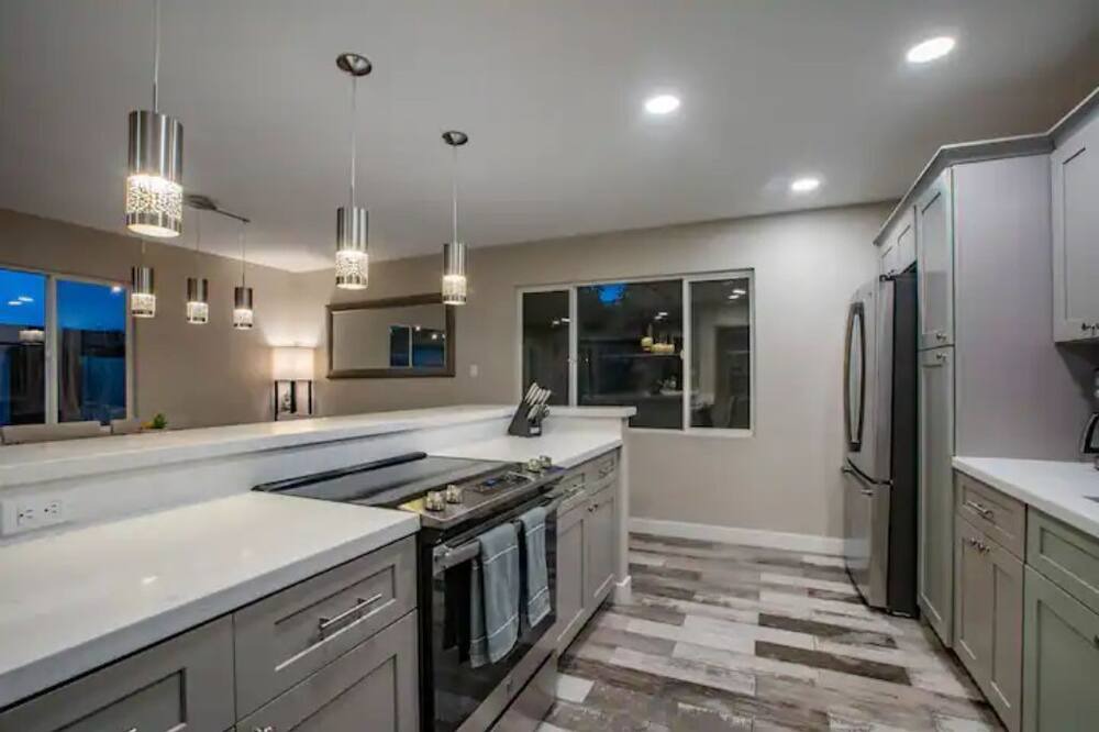 Photo of Kitchen in Scottsdale Estates Nine