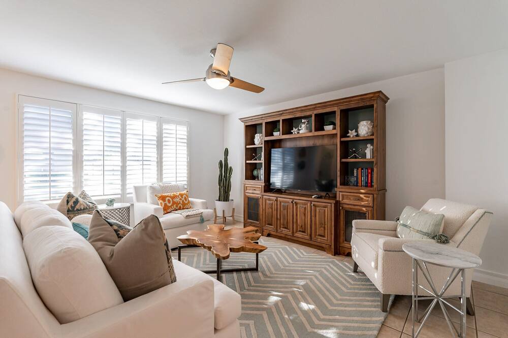 Photo of Bedroom in Park Scottsdale Townhouse