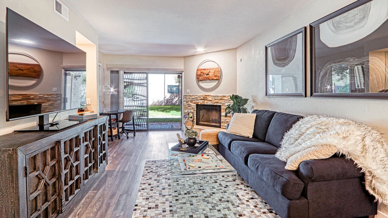 Photo of Livingroom in McCormick Ranch