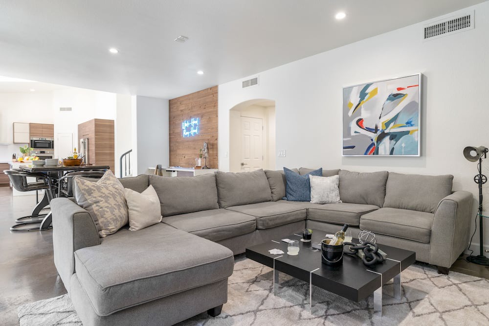 Photo of Bedroom in Desert Paradise Estates
