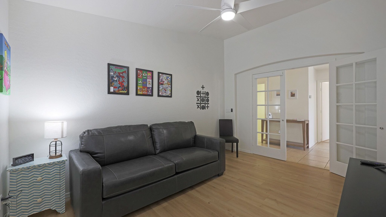 Photo of Livingroom in Villages At Queen Creek