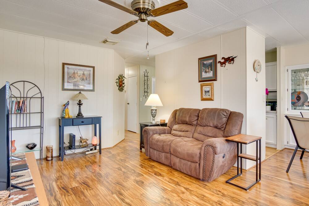 Photo of Livingroom in Tucson Estates
